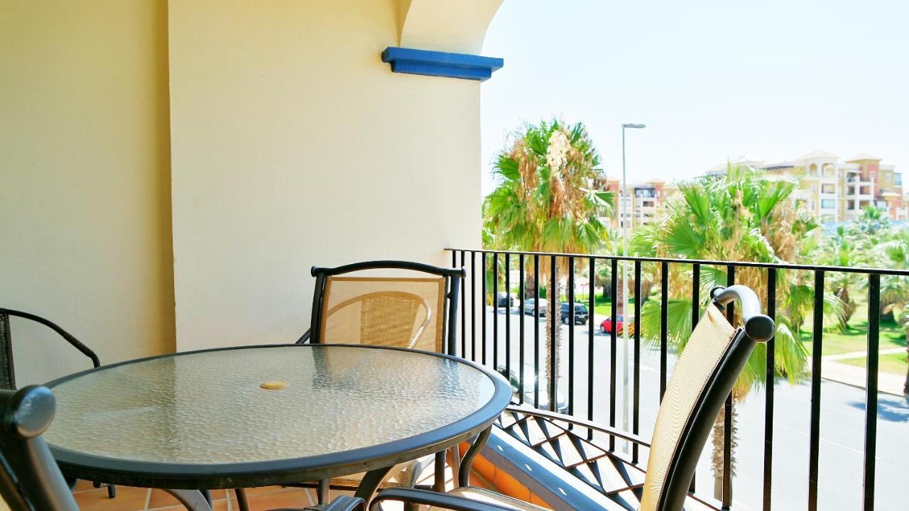 Marina II By H Apartment Isla del Moral Room photo