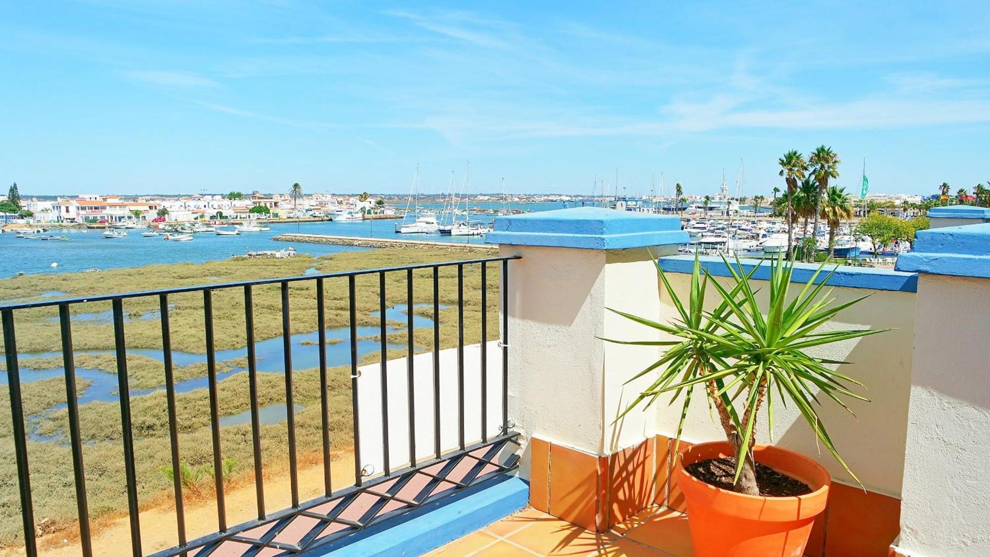 Marina II By H Apartment Isla del Moral Room photo
